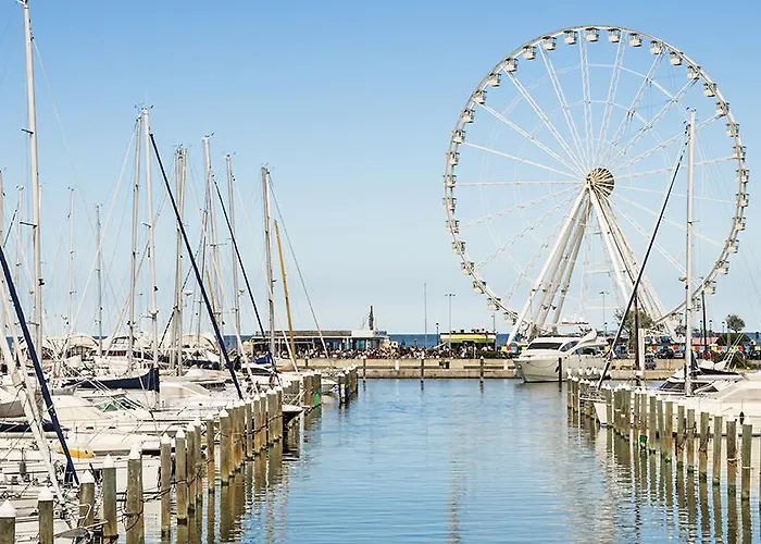 Ξενοδοχείο με διαμερίσματα Doral Ρίμινι