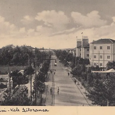 アパートホテル Doral